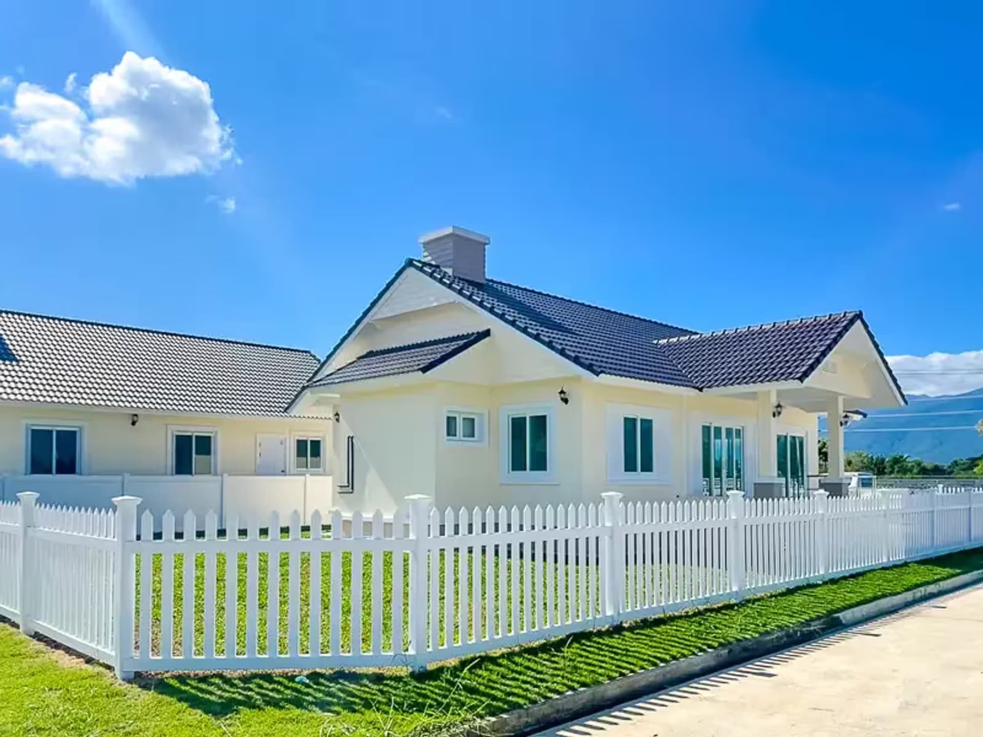 3 Bedroom House - Image 2