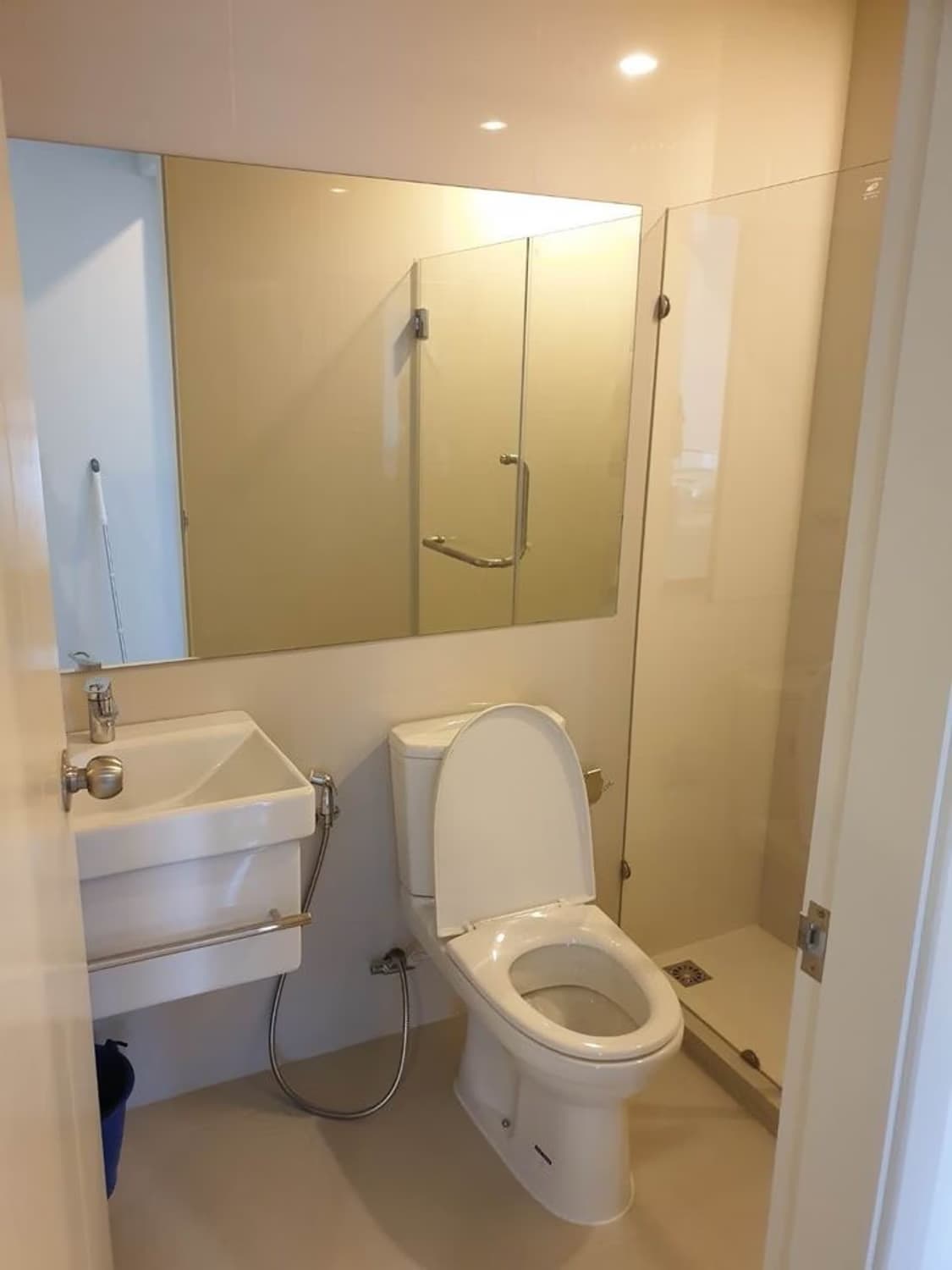 Studio for Sale in Huai Khwang - Image 4