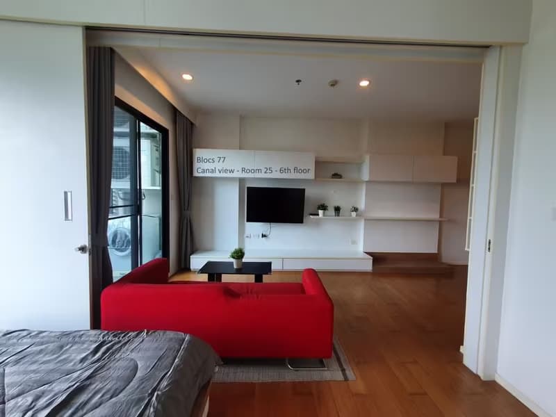 1 Bedroom Condo Room for Rent Blocs 77