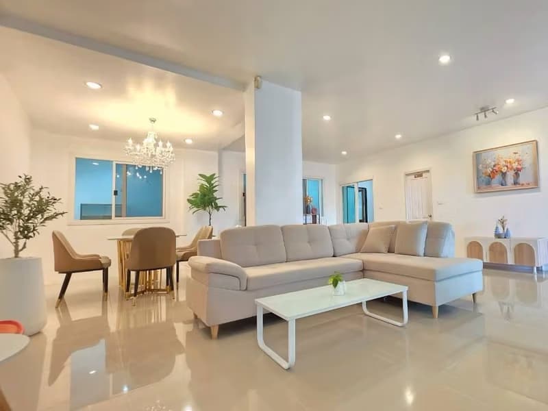 4 Bed House for Rent and Sale in Hang Dong District