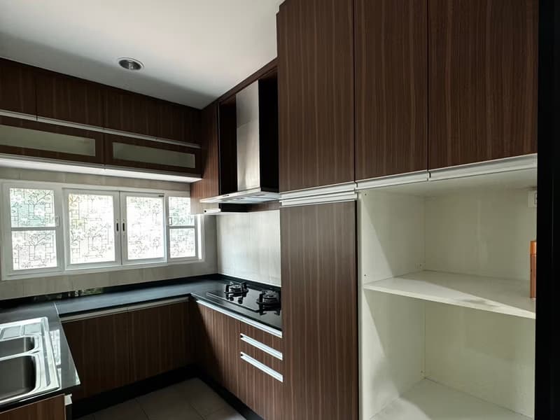 3 Bed House for Rent in Mueang Samut Prakan