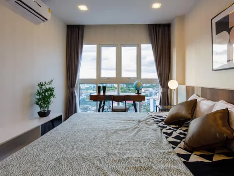 1 Bedroom Condo