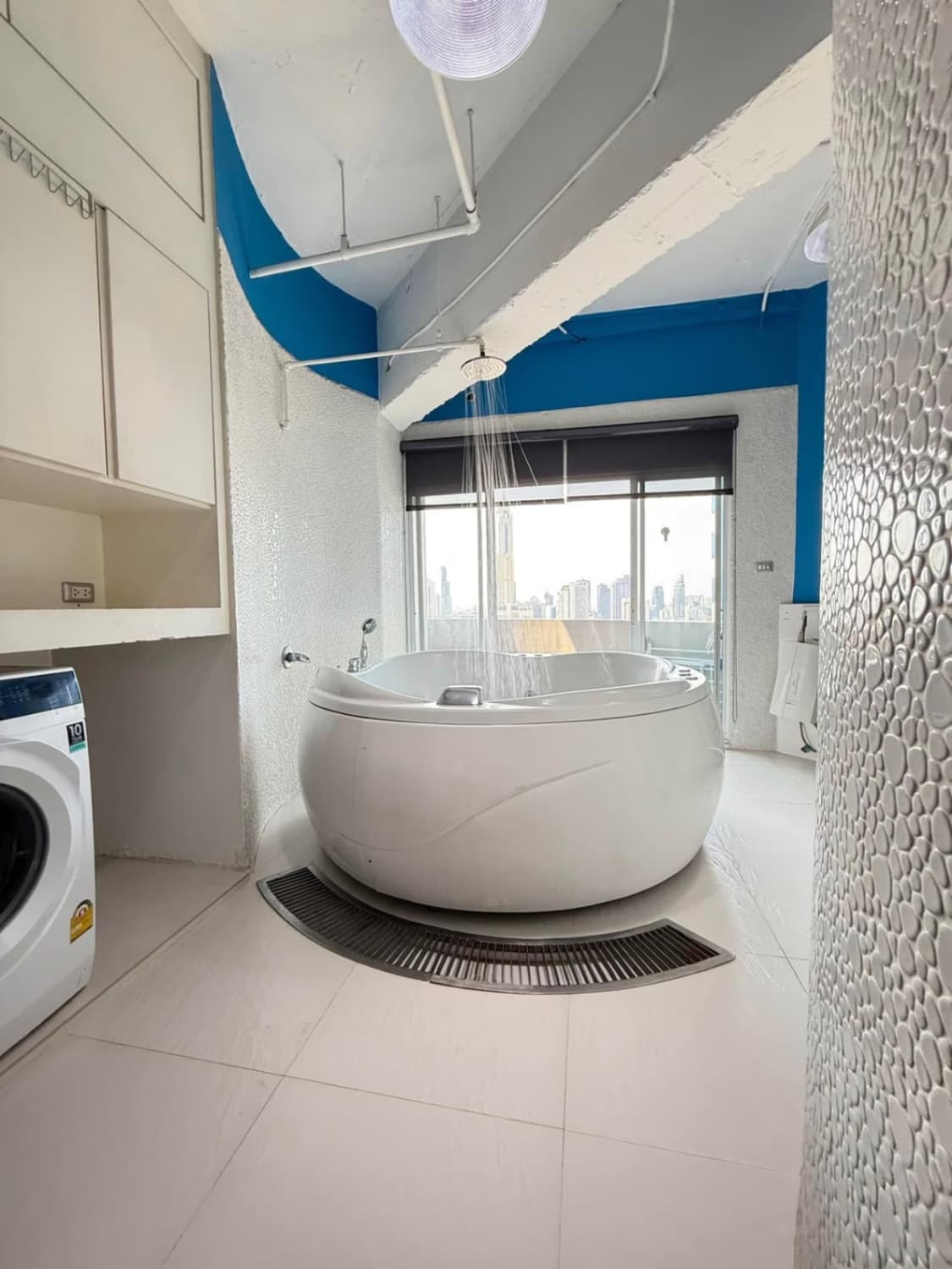 1 Bed Condo for Rent in Ratchathewi - Image 4