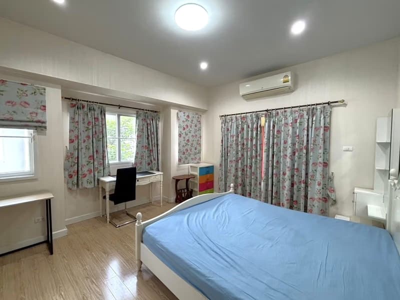 3 Bed House for Rent in San Kamphaeng