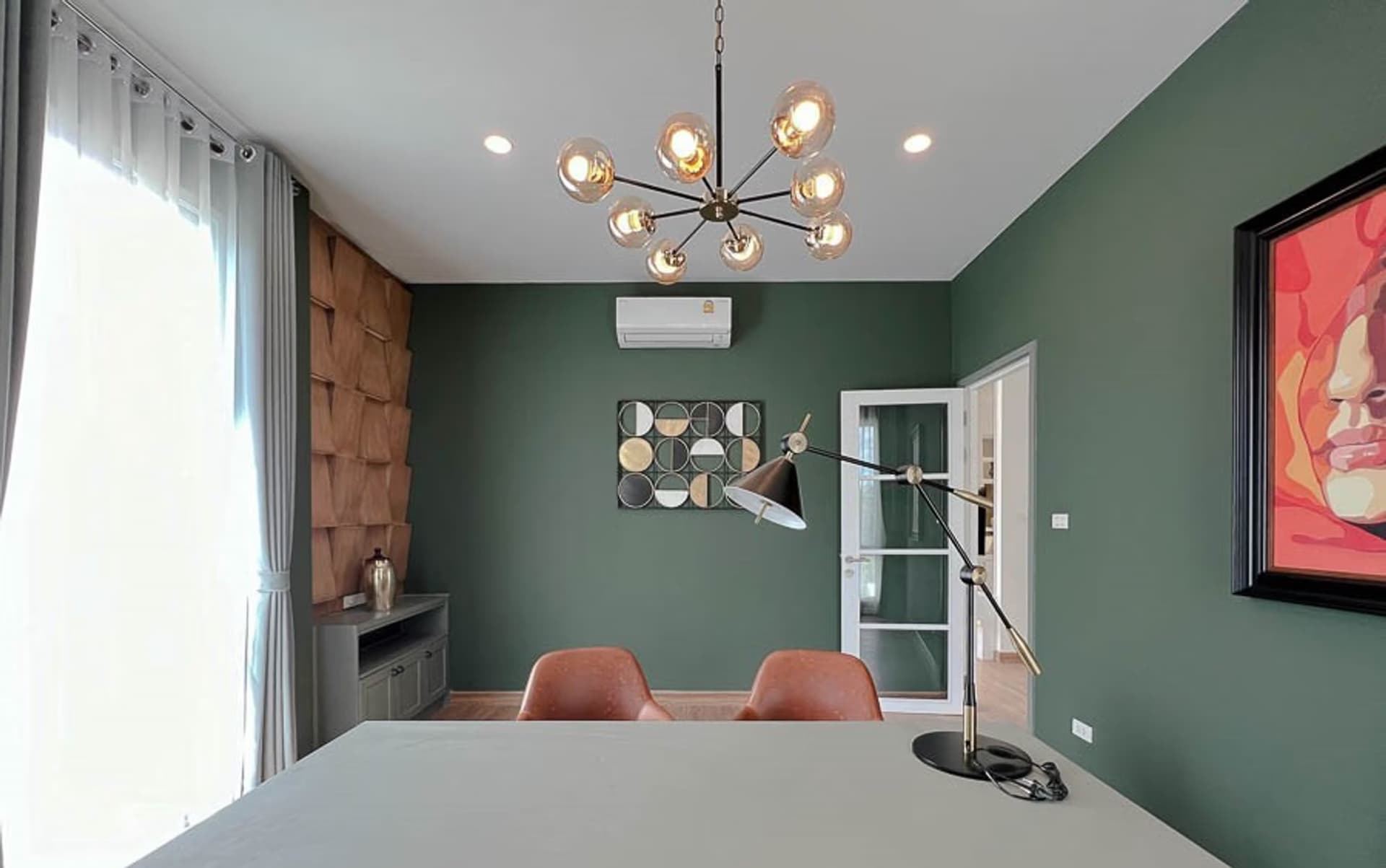 5 Bedroom House - Image 9