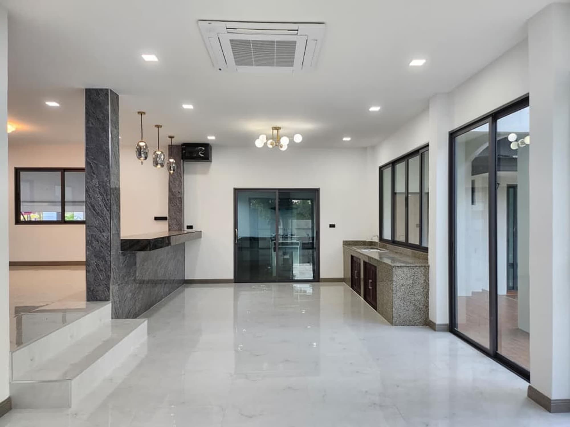 House for Sale in San Klang, San Kamphaeng. - Image 5