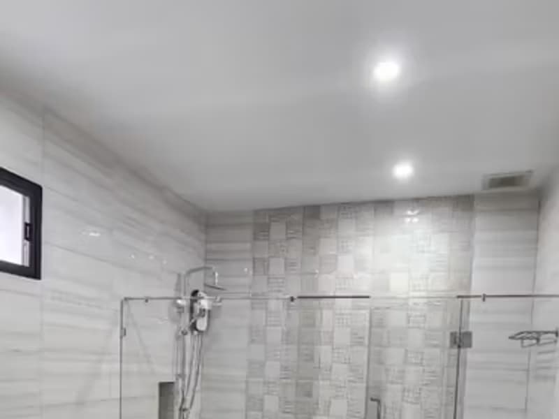 5 Bedroom Home office for rent 