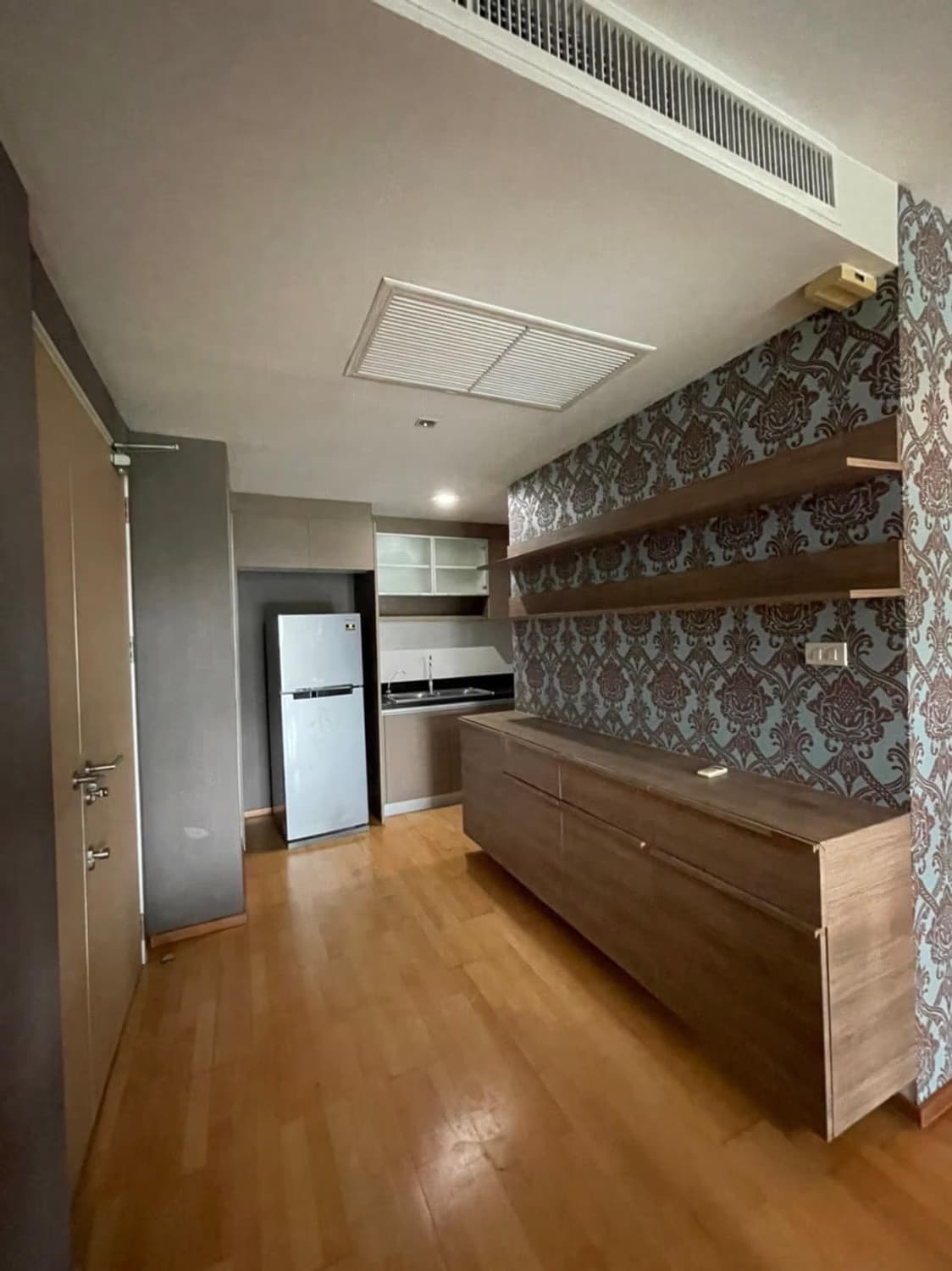 2 ห้องนอน Condo สำหรับ ขายและจำหน่าย ใกล้ Ekkamai BTS - Image 7