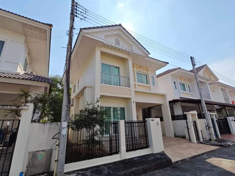 3 Bed House for Rent in San Sai