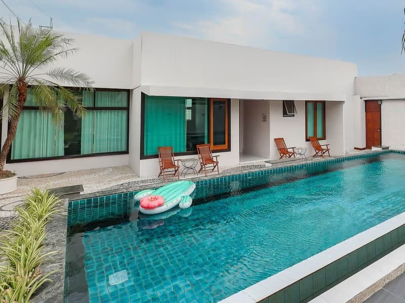 7 Bed House for Rent in San Sai