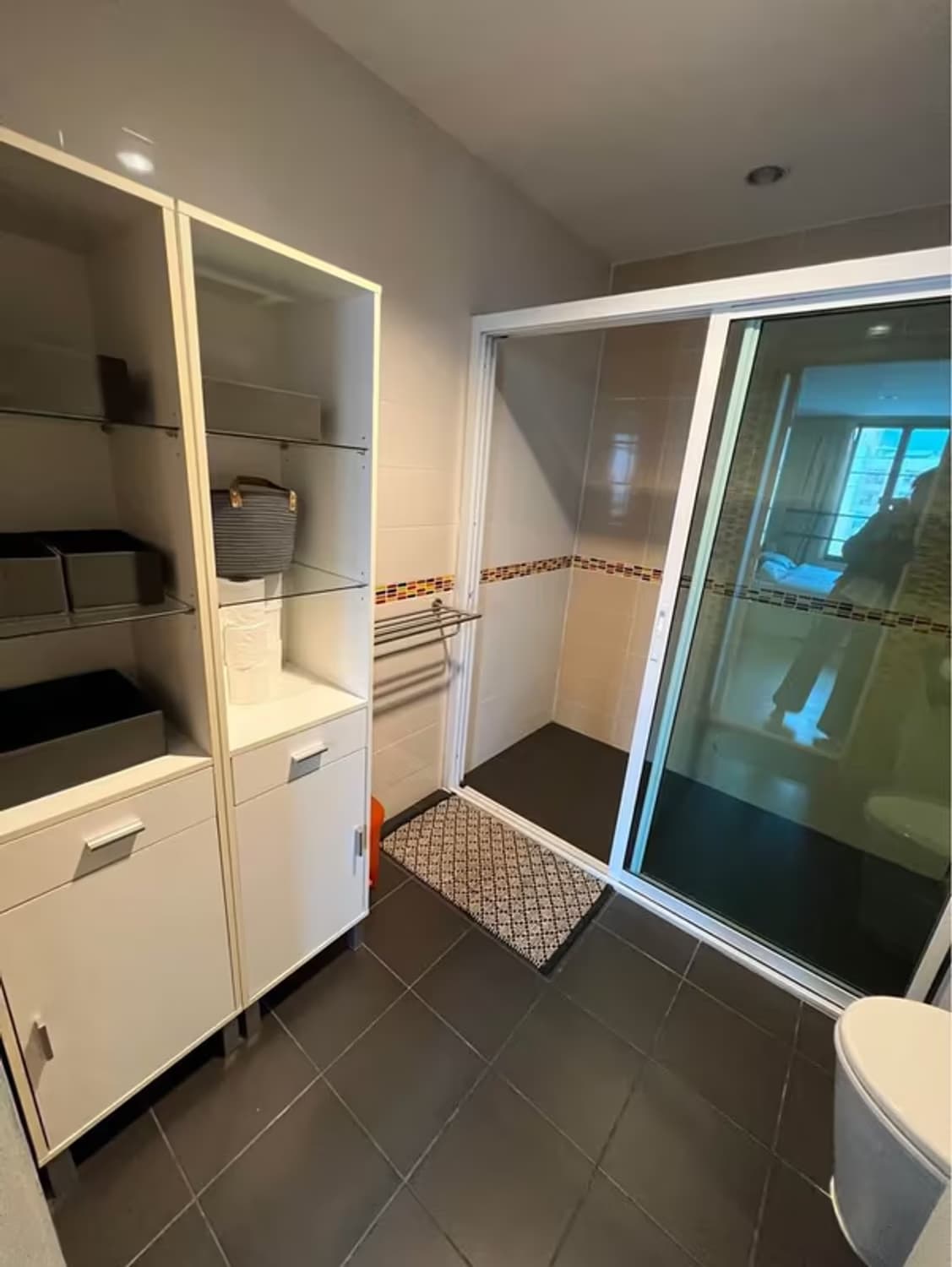 1 Bedroom Condo for Rent in Trams Condo - Image 4