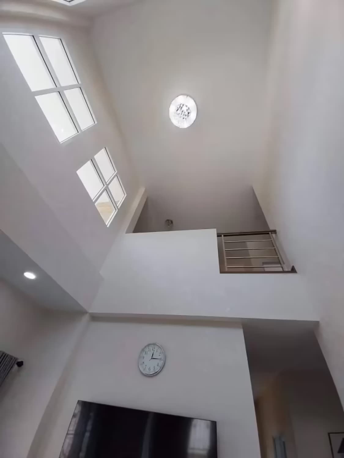 4 Bedroom House - Image 11
