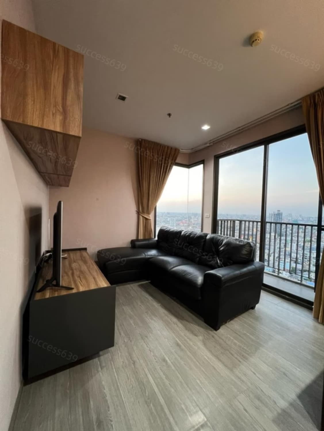 2 Bed Condo for Rent and Sale in undefined - Image 1