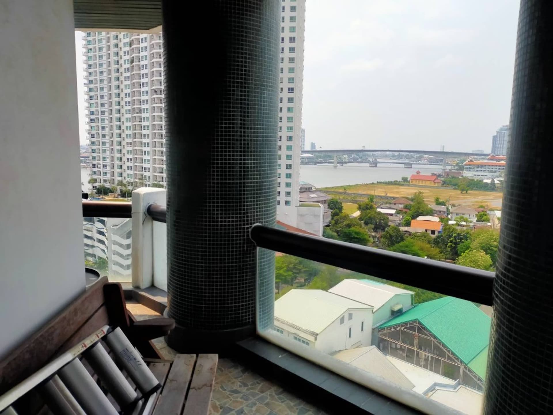2 Bed Condo for Sale in Khlong San - Image 3