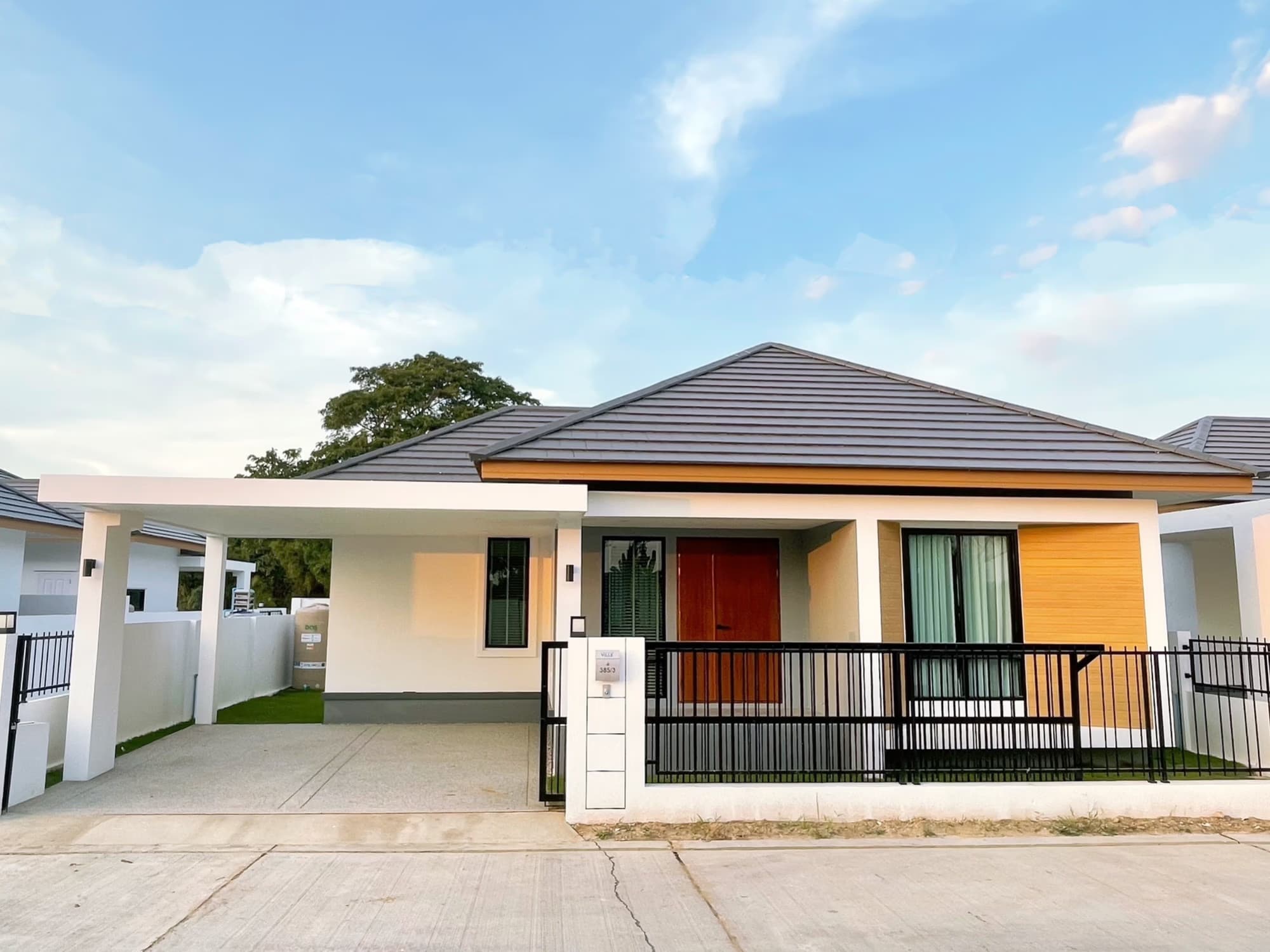 House for Rent, Sale in Sop Mae Kha, Hang Dong. - Image 1