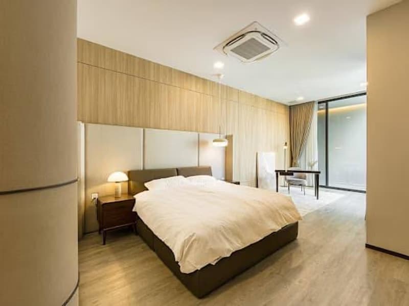 4 Bed House for Rent and Sale in Saphan Sung