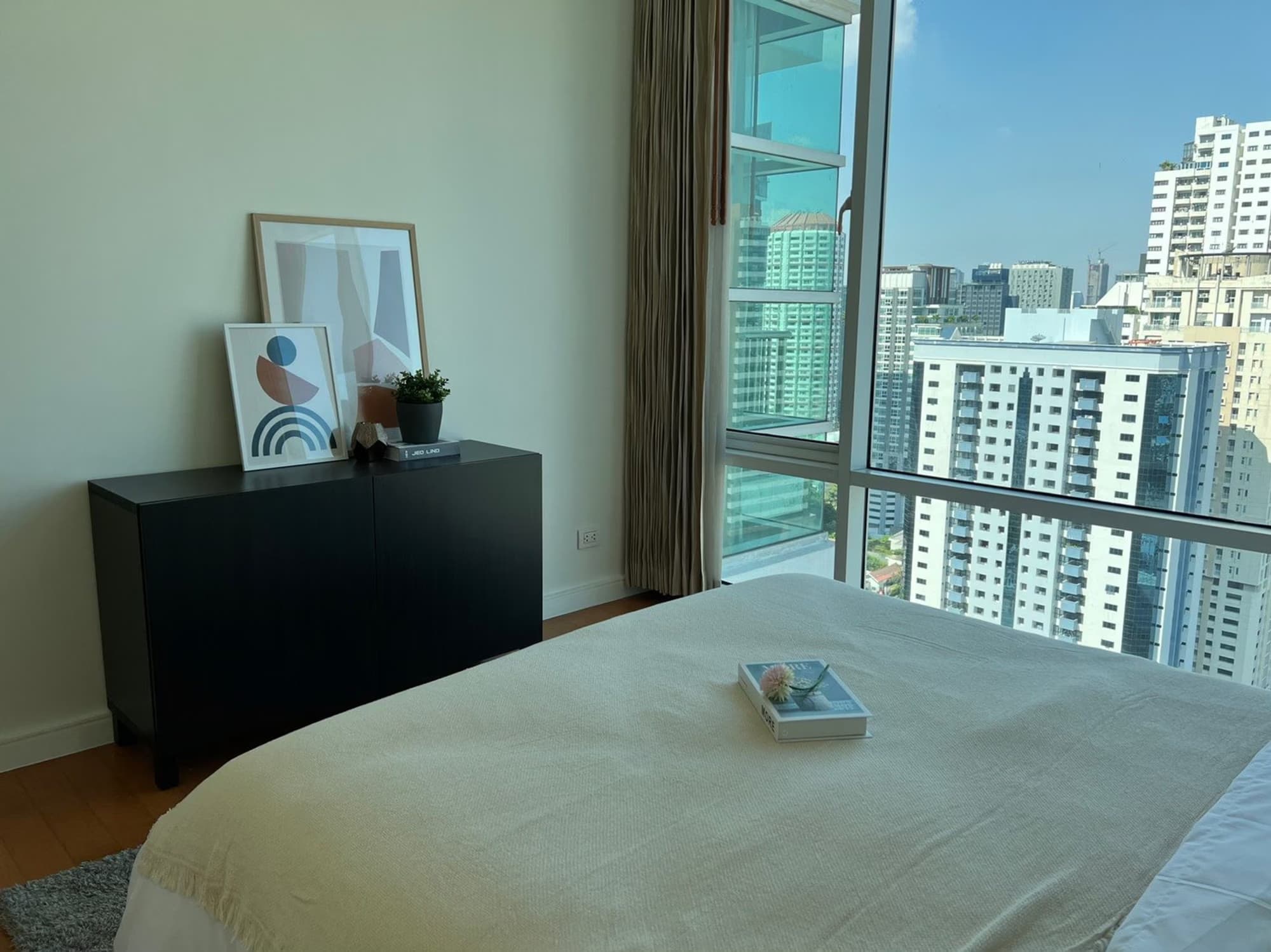 2 Bed Condo for Rent in Watthana - Image 16