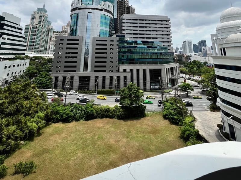 2 Bed Condo for Rent in Ratchathewi