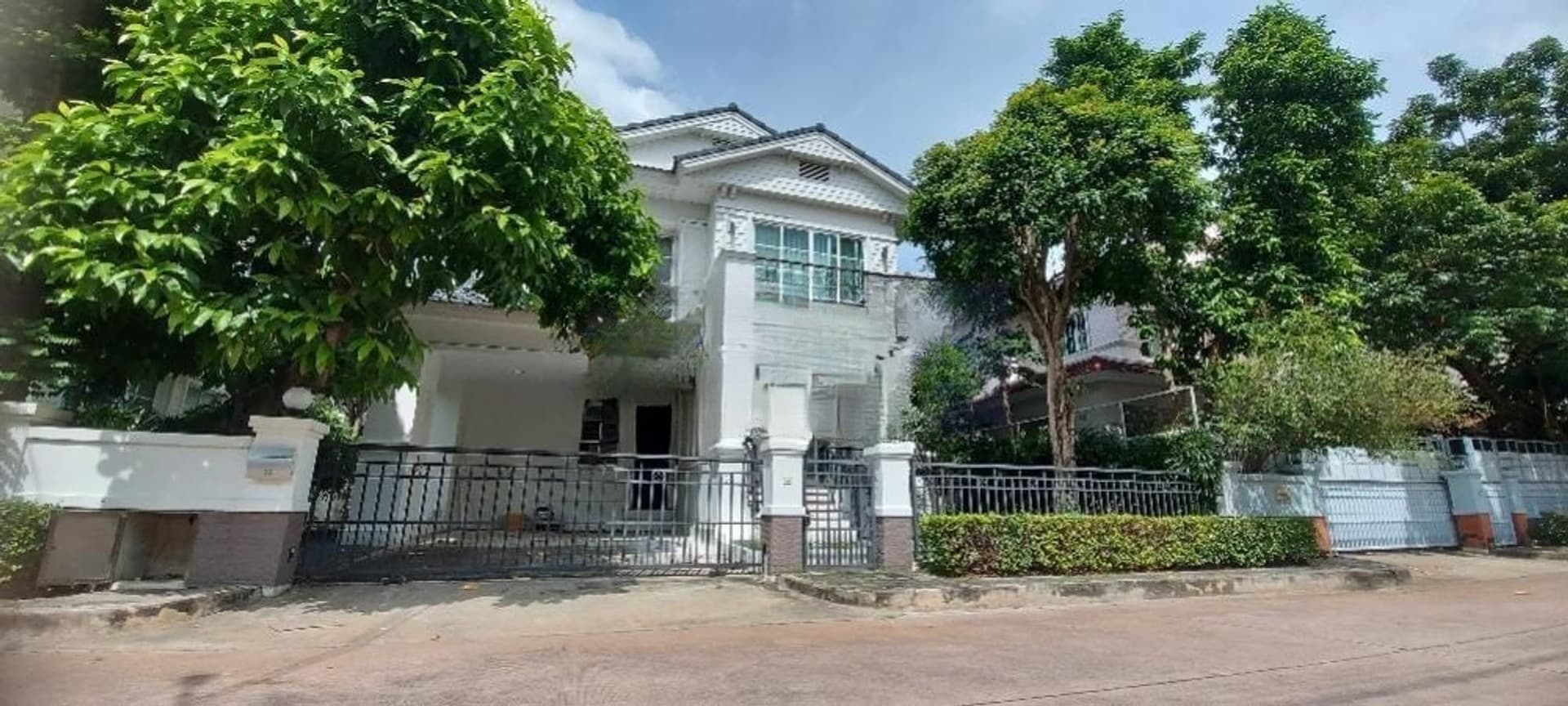 3 Bed Condo for Sale in Prawet - Image 1