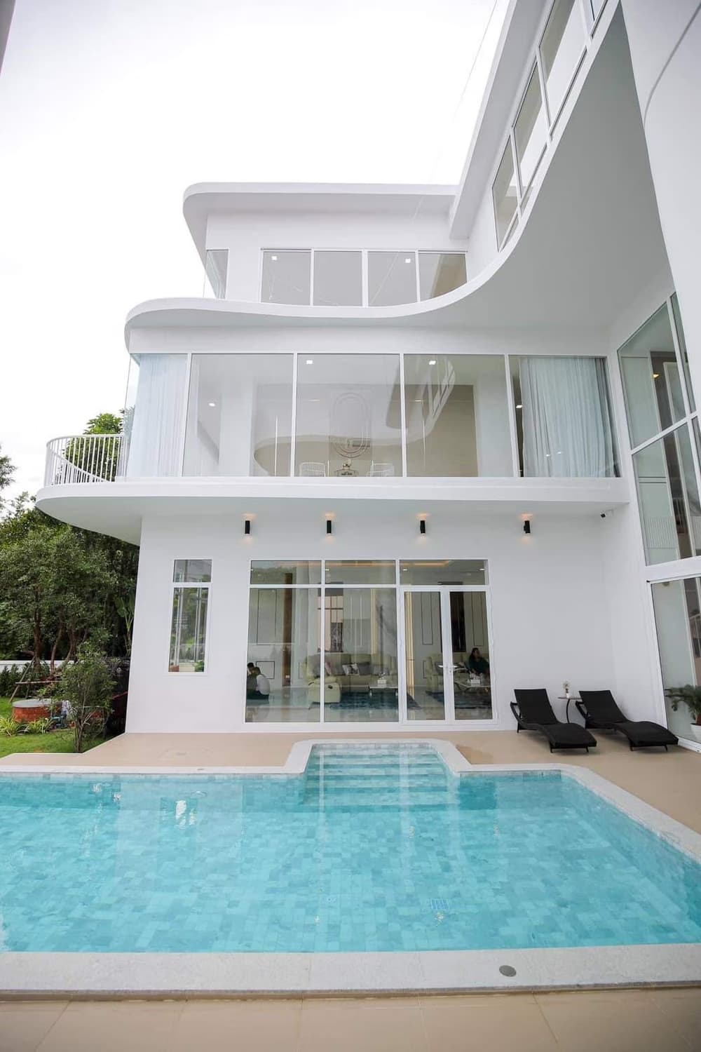 6 Bed House for Sale in Saraphi District - Image 6
