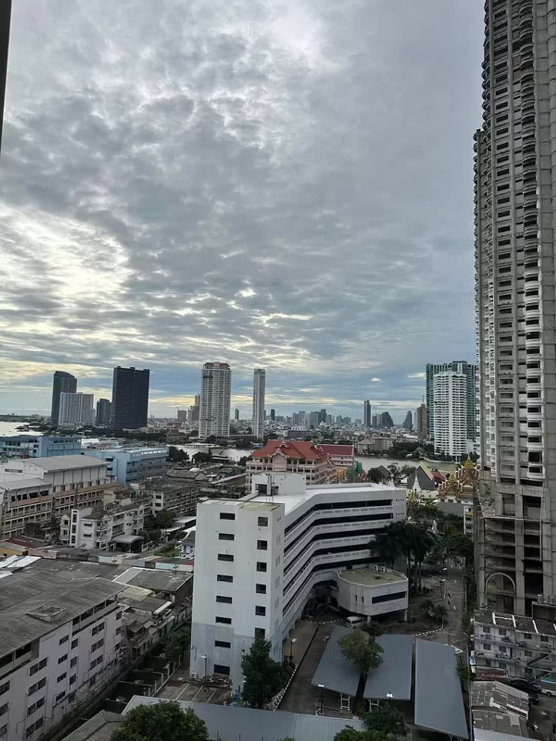 Condo for Rent at Rhythm Sathorn - Image 6