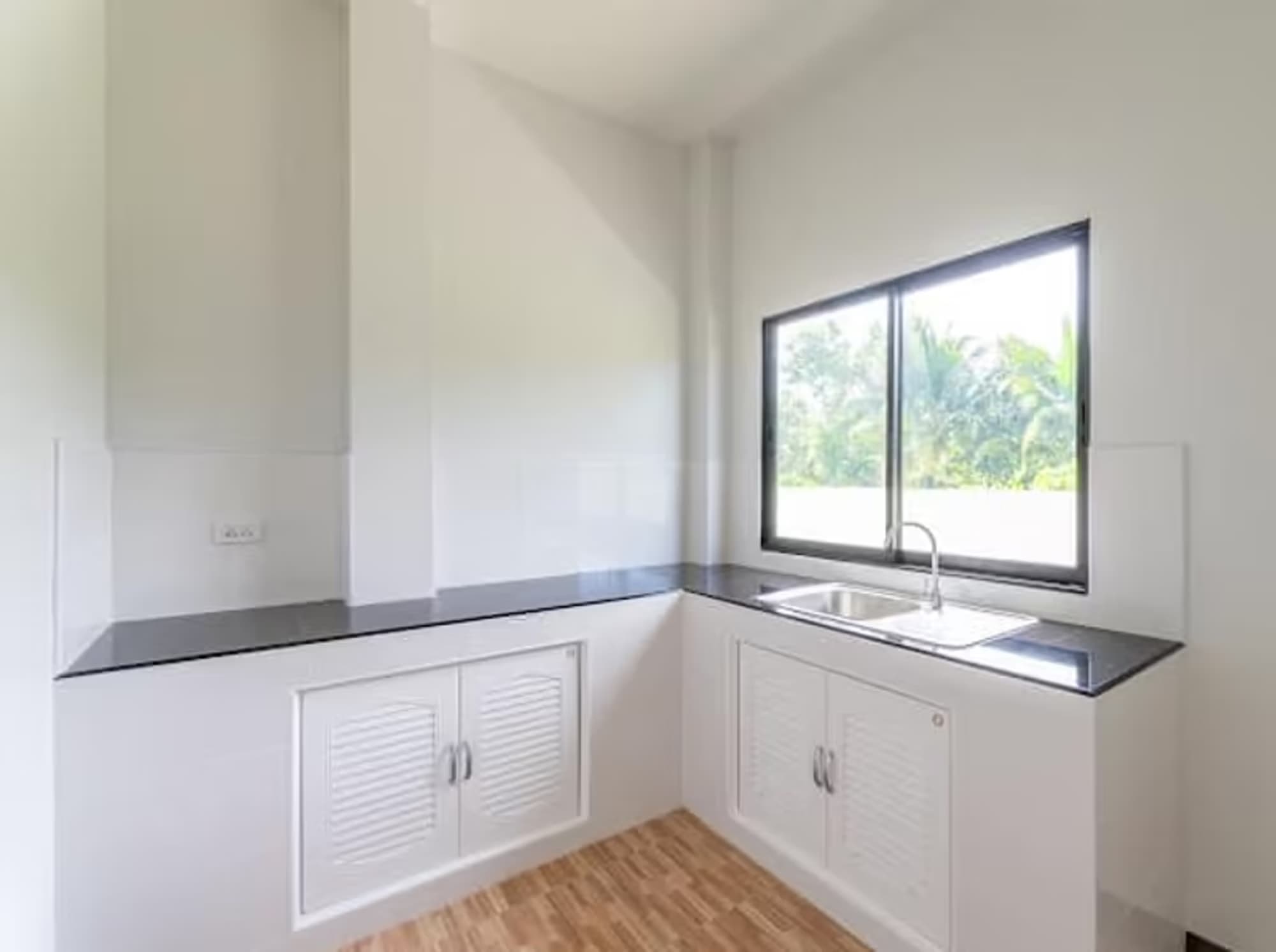 3 Bedroom House - Image 15