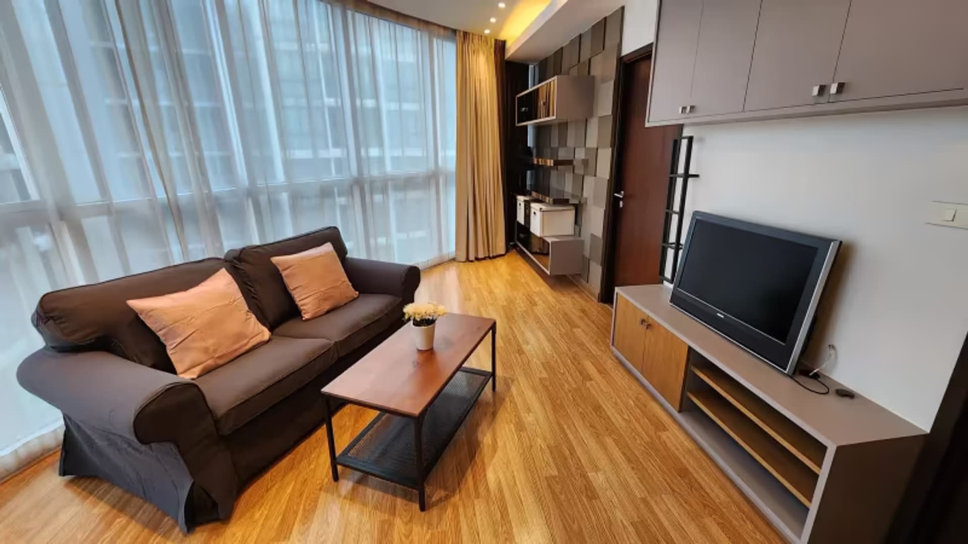 1 Bedroom Condo - Image 5