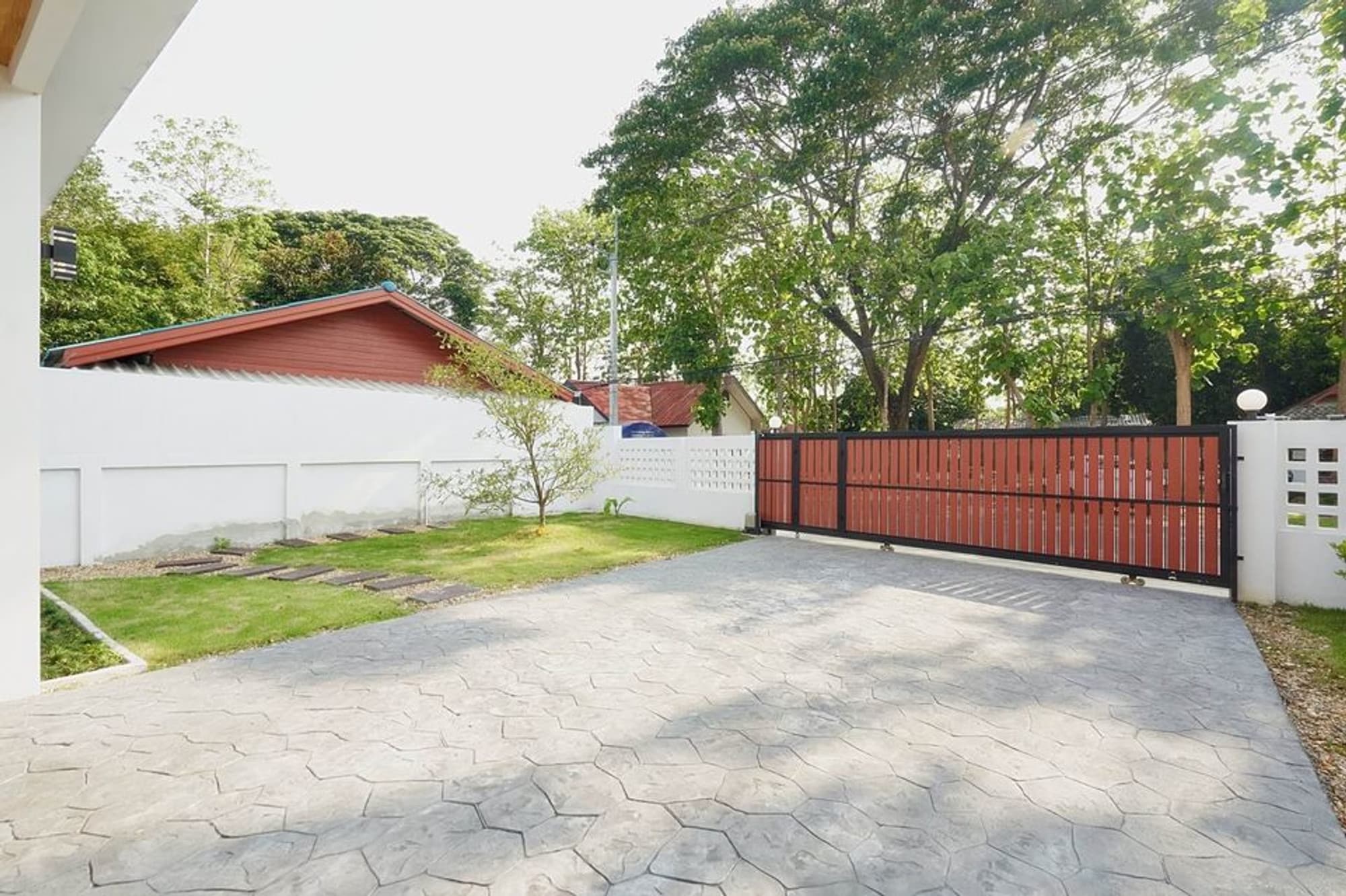 House for Sale in Mueang Kaeo, Mae Rim. - Image 14