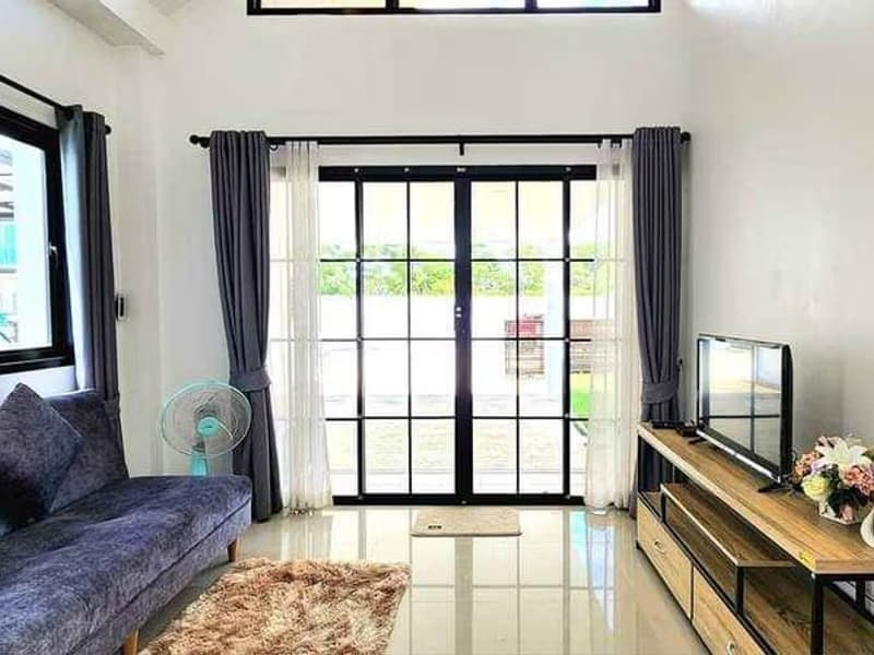 3 Bed House for Rent in Saraphi
