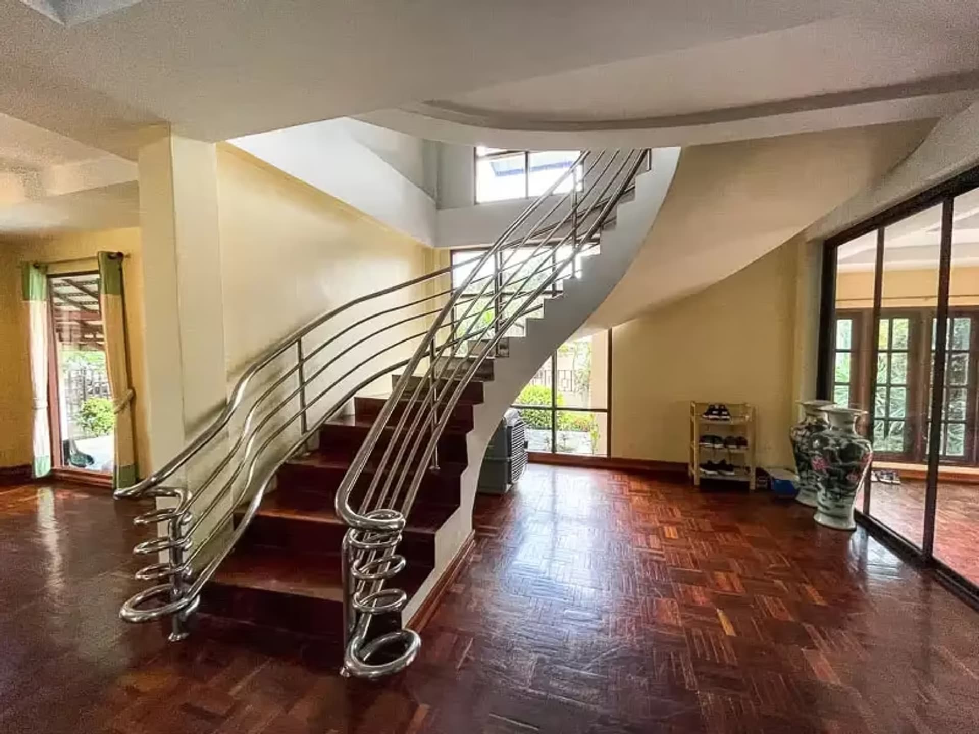 4 Bedroom House - Image 18