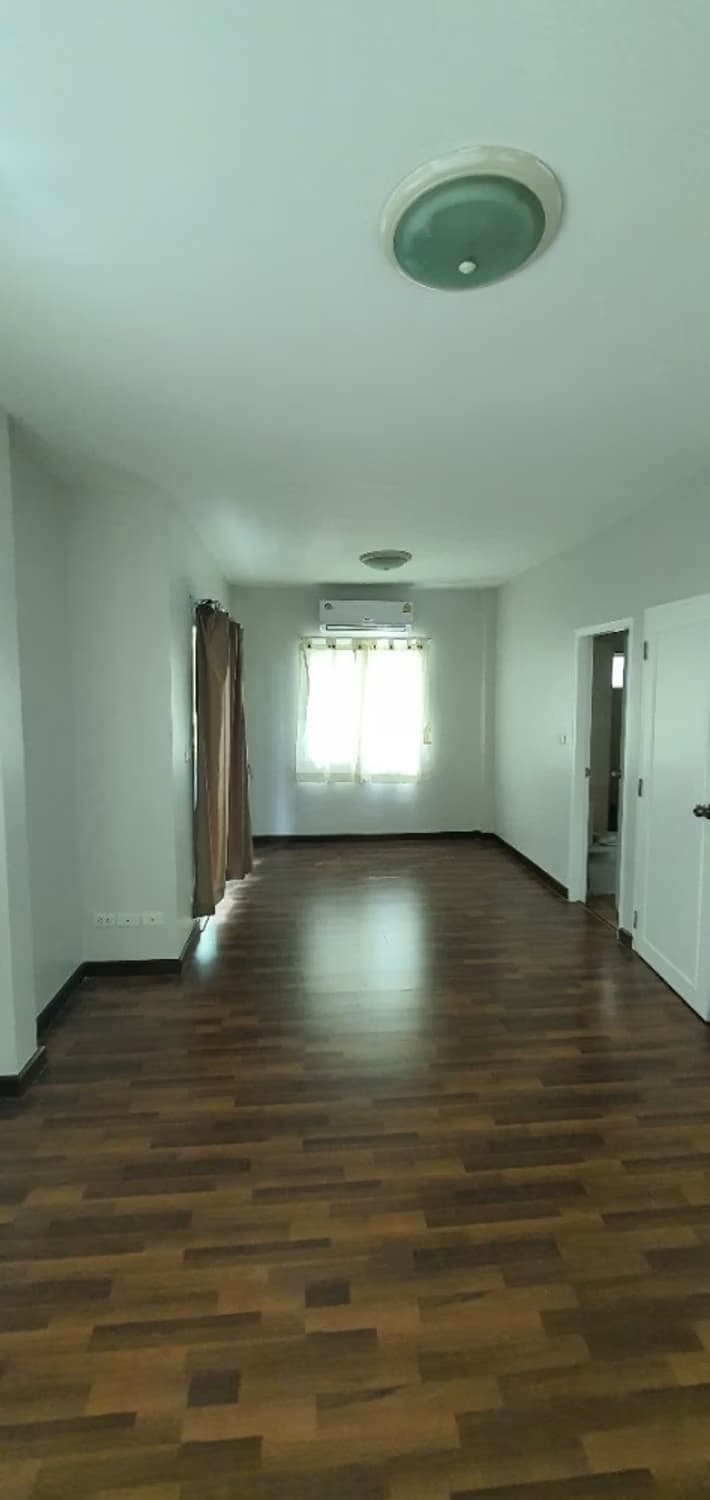 3 Bed House for Rent in Bang Phli - Image 11