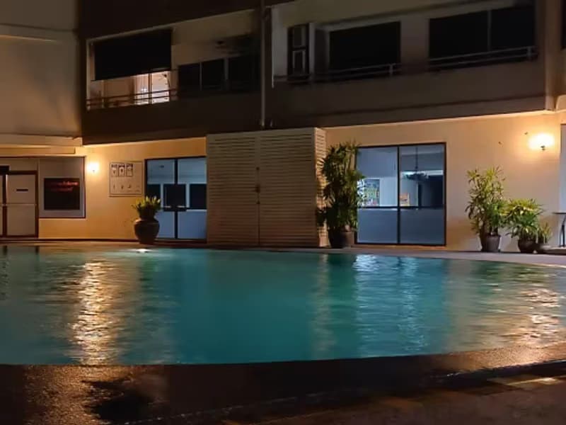 1 Bedroom Condo