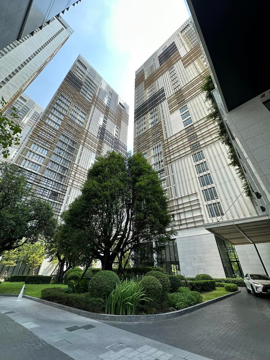 1 Bed Condo for Sale in Khlong Toei - Image 4