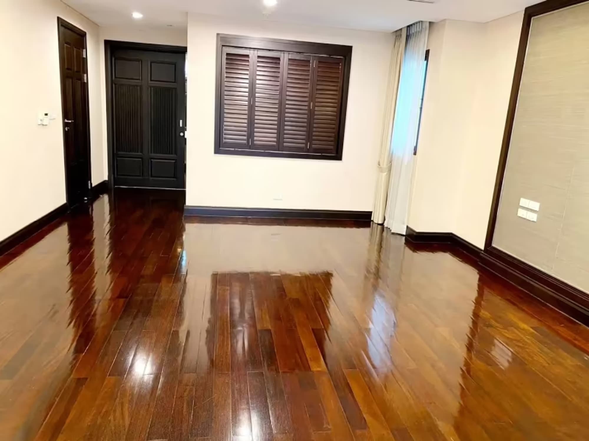 4 Bedroom House - Image 1