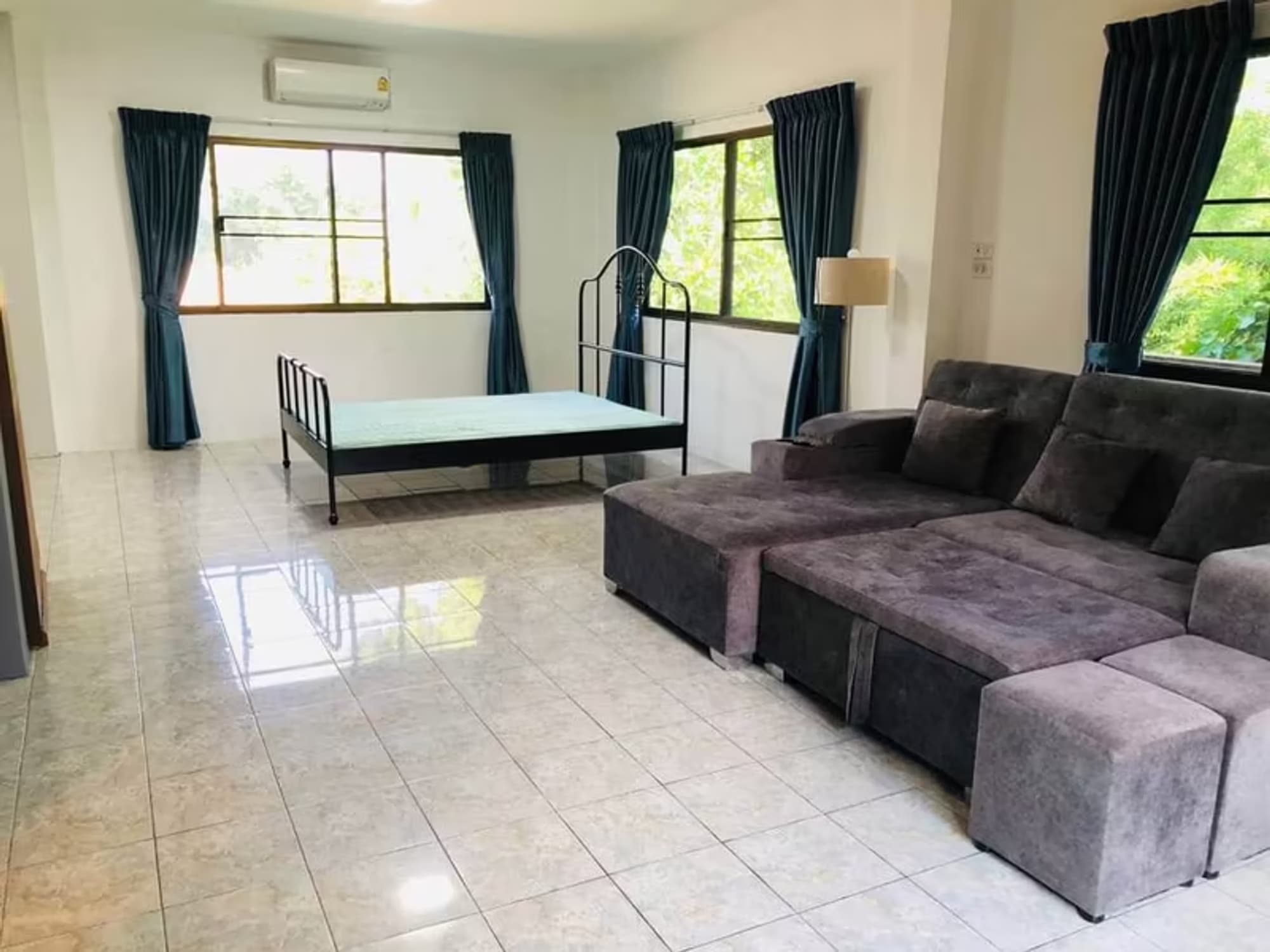 5 Bedroom House - Image 12