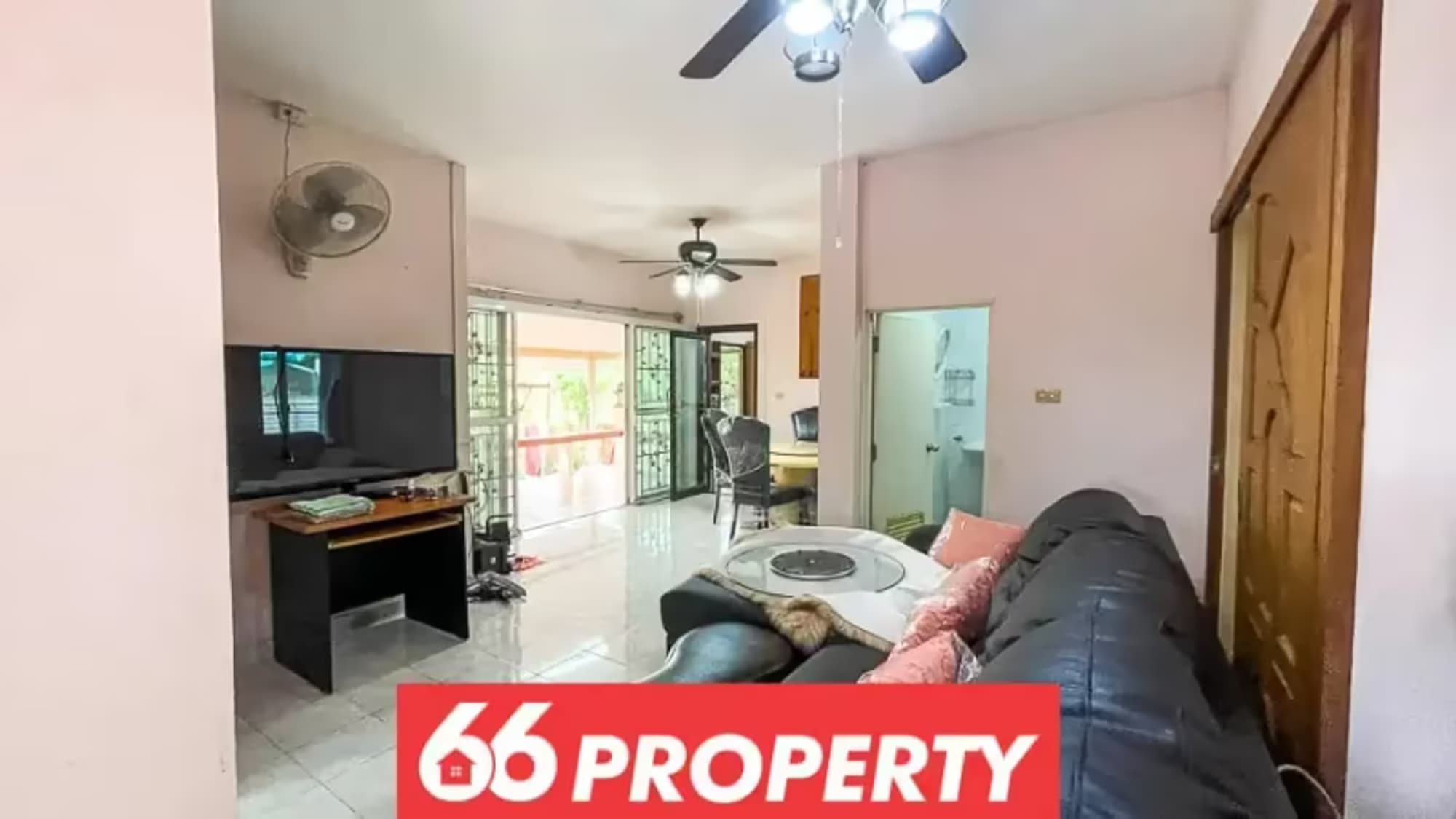 4 Bedroom House - Image 10