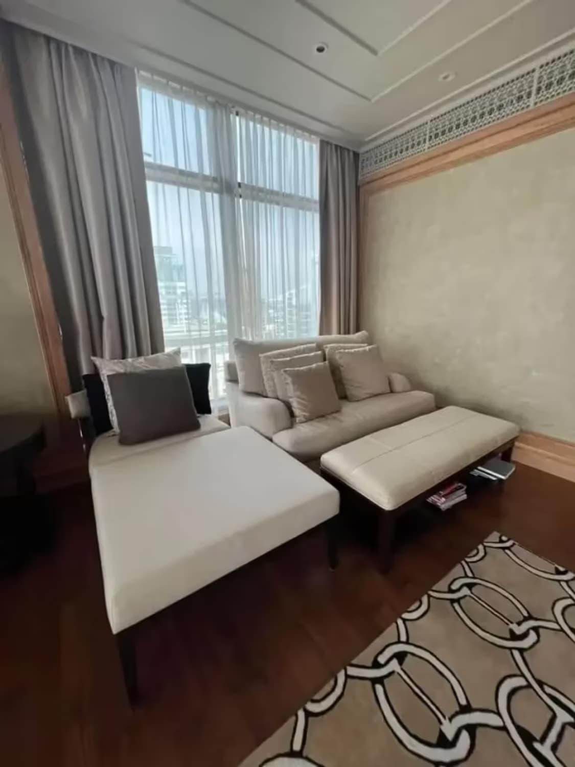 3 Bedroom Condo - Image 1
