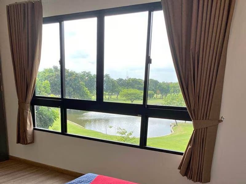 3 Bed Townhouse for Rent and Sale in Bang Kapi