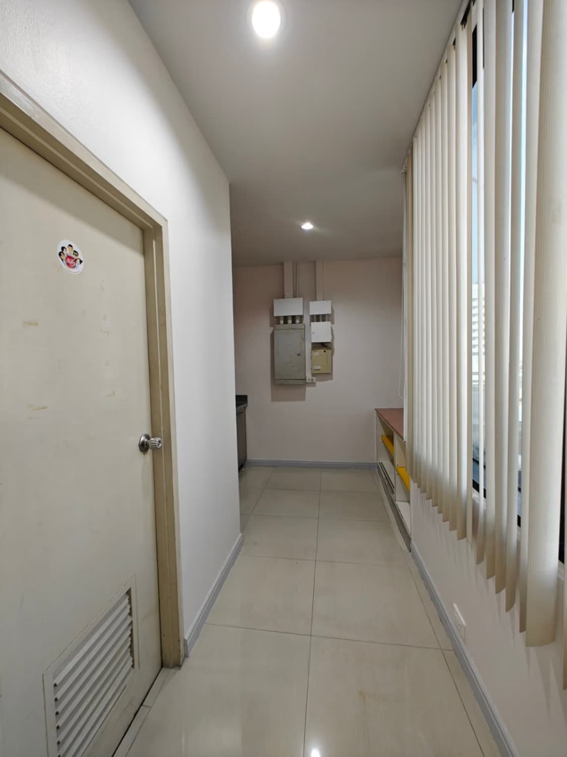 Studio Commercial for Rent in Bang Na - Image 15