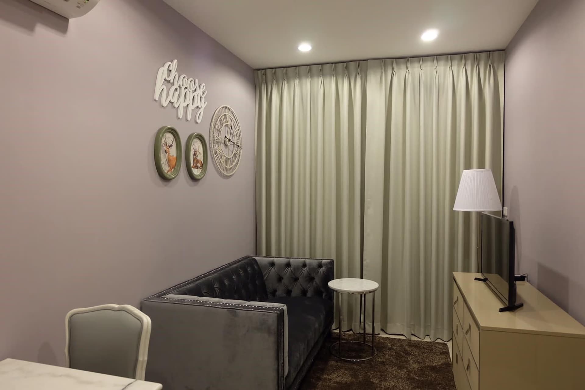 1 Bedroom Condo - Image 1
