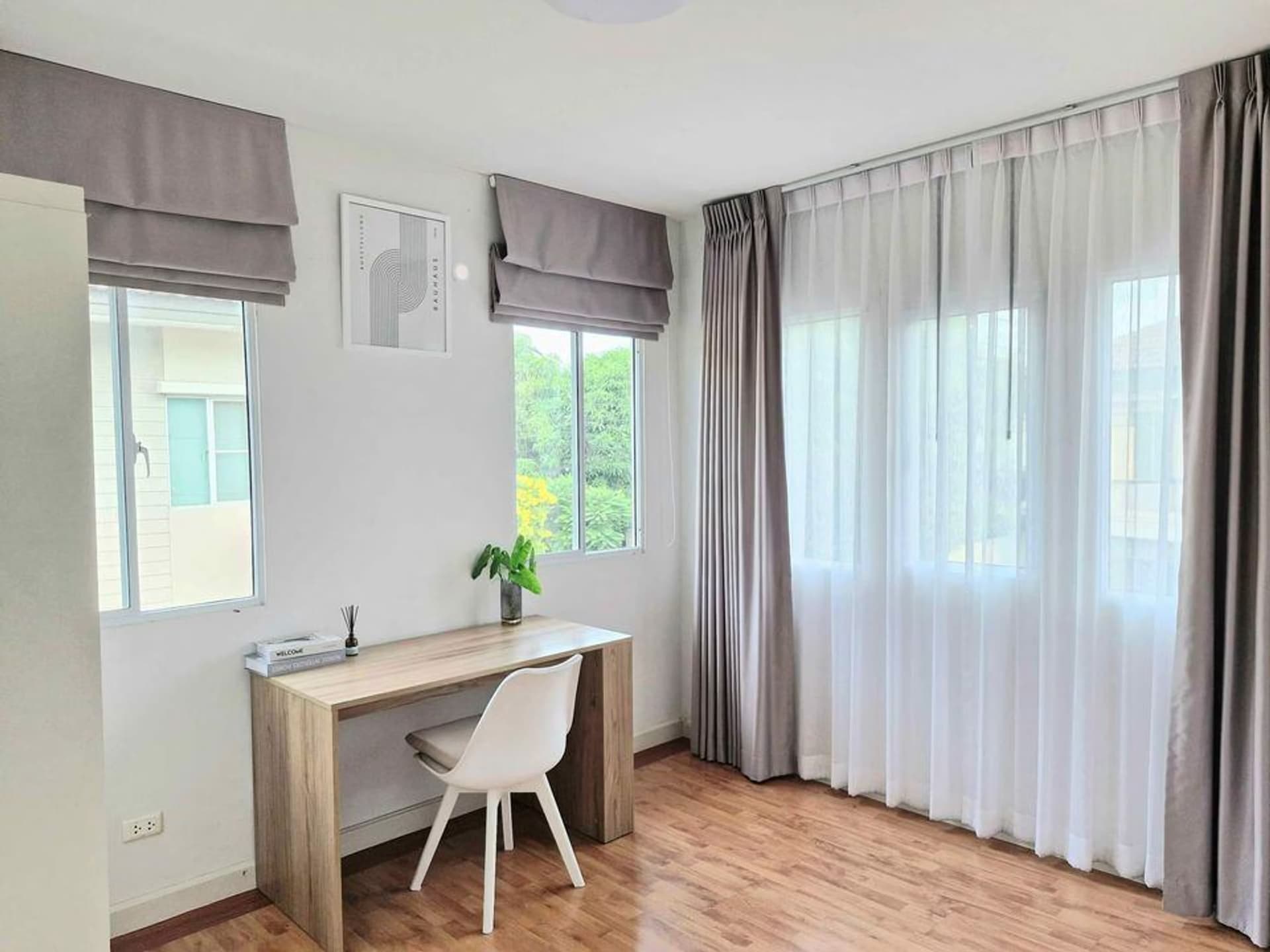 3 Bed House for Rent in Lat Krabang - Image 9