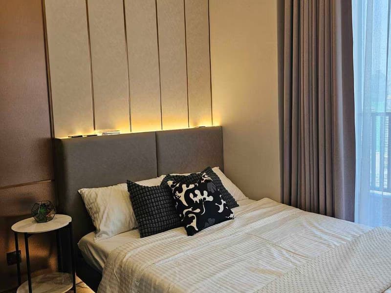 2 Bed Condo for Rent  Near Hua Lamphong MRT