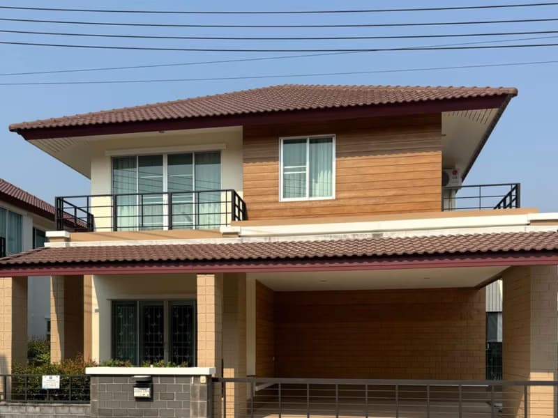 4 Bed House for Sale in San Kamphaeng