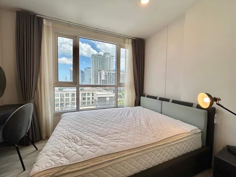 2 Bed Condo for Rent in Huai Khwang
