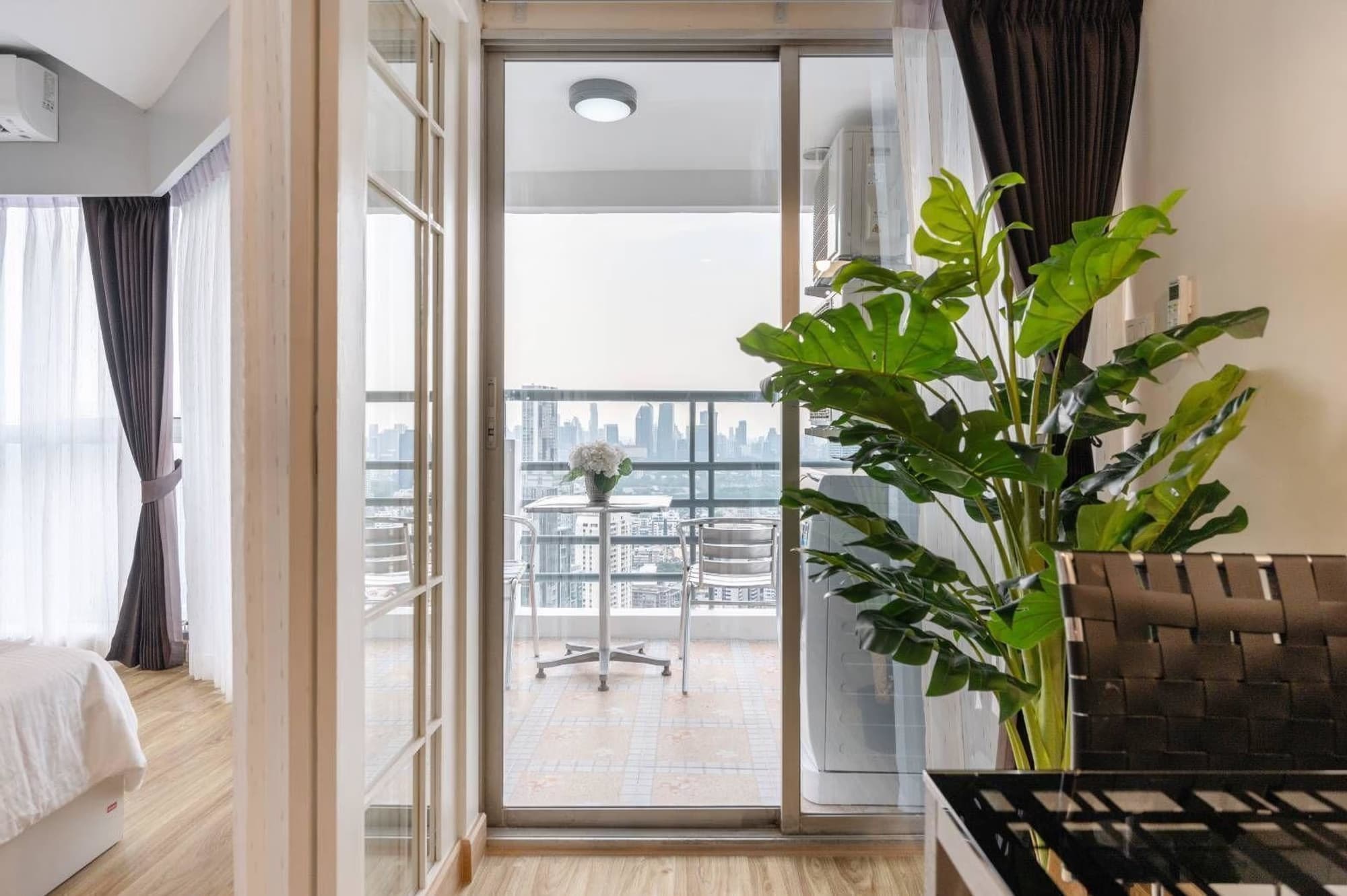1 Bed Condo for Rent and Sale in Khlong Toei - Image 9