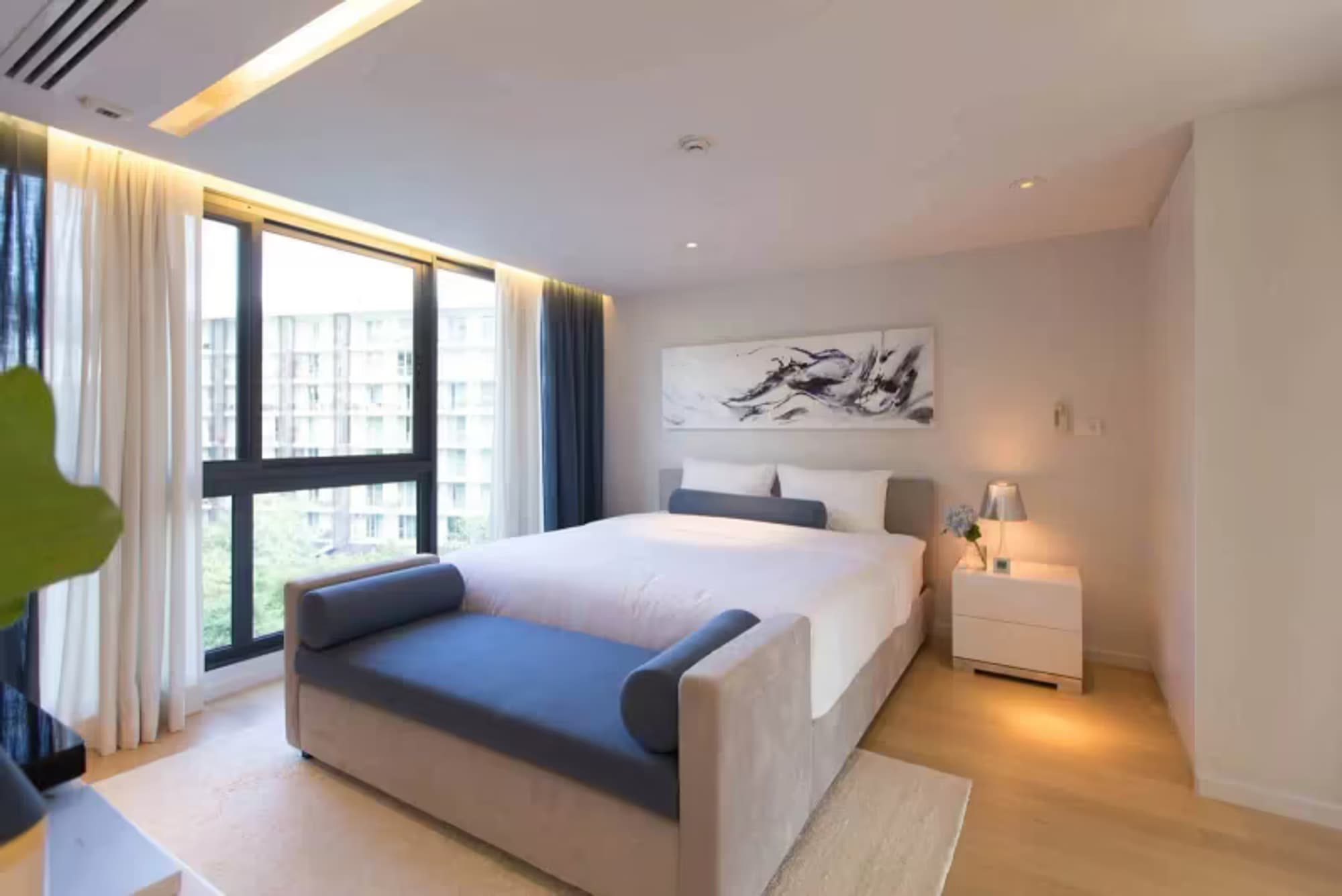 3 Bedroom Condo - Image 2