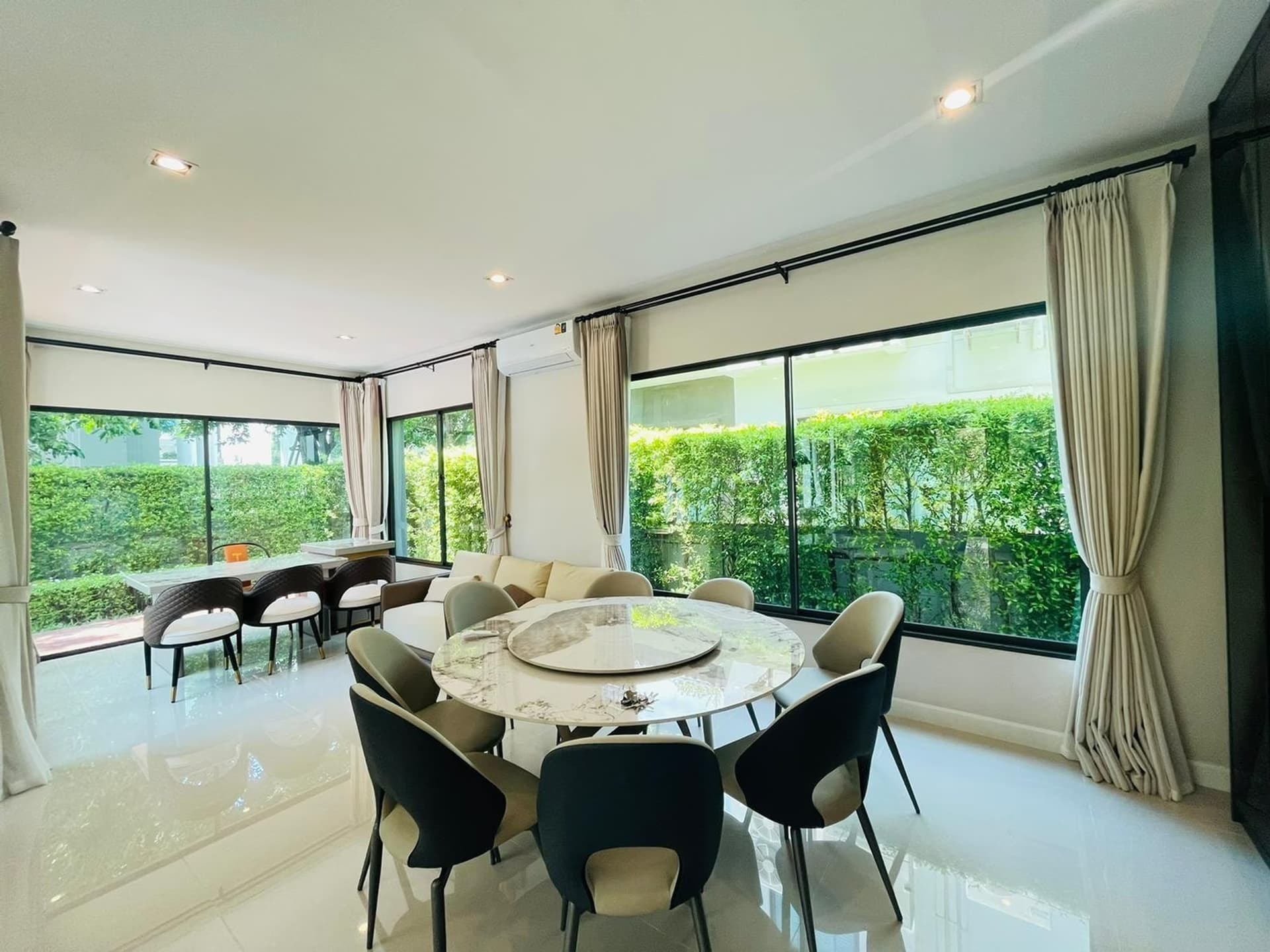 4 Bed House for Rent and Sale in Prawet - Image 11