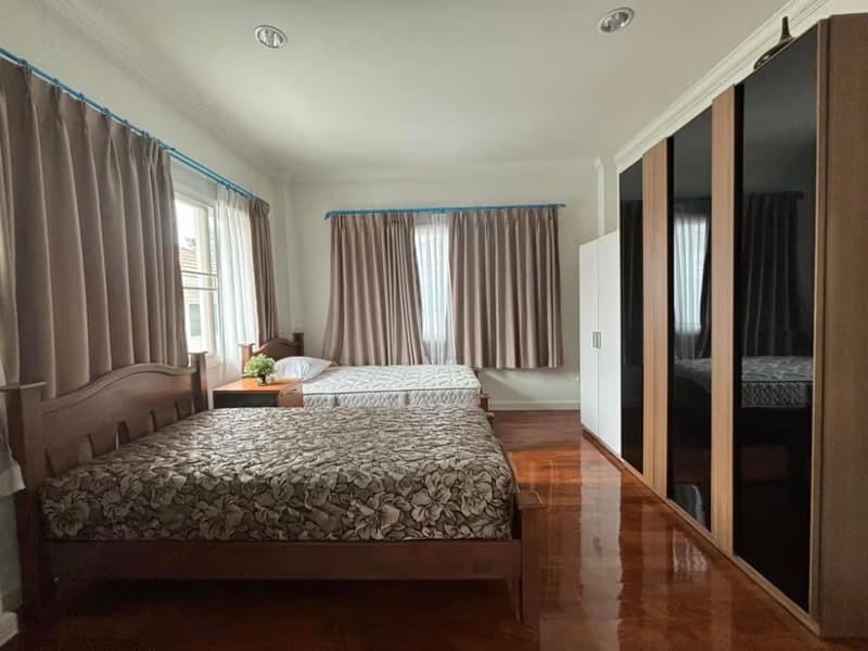5 Bed House for Rent and Sale in Bang Phli, Samut Prakan