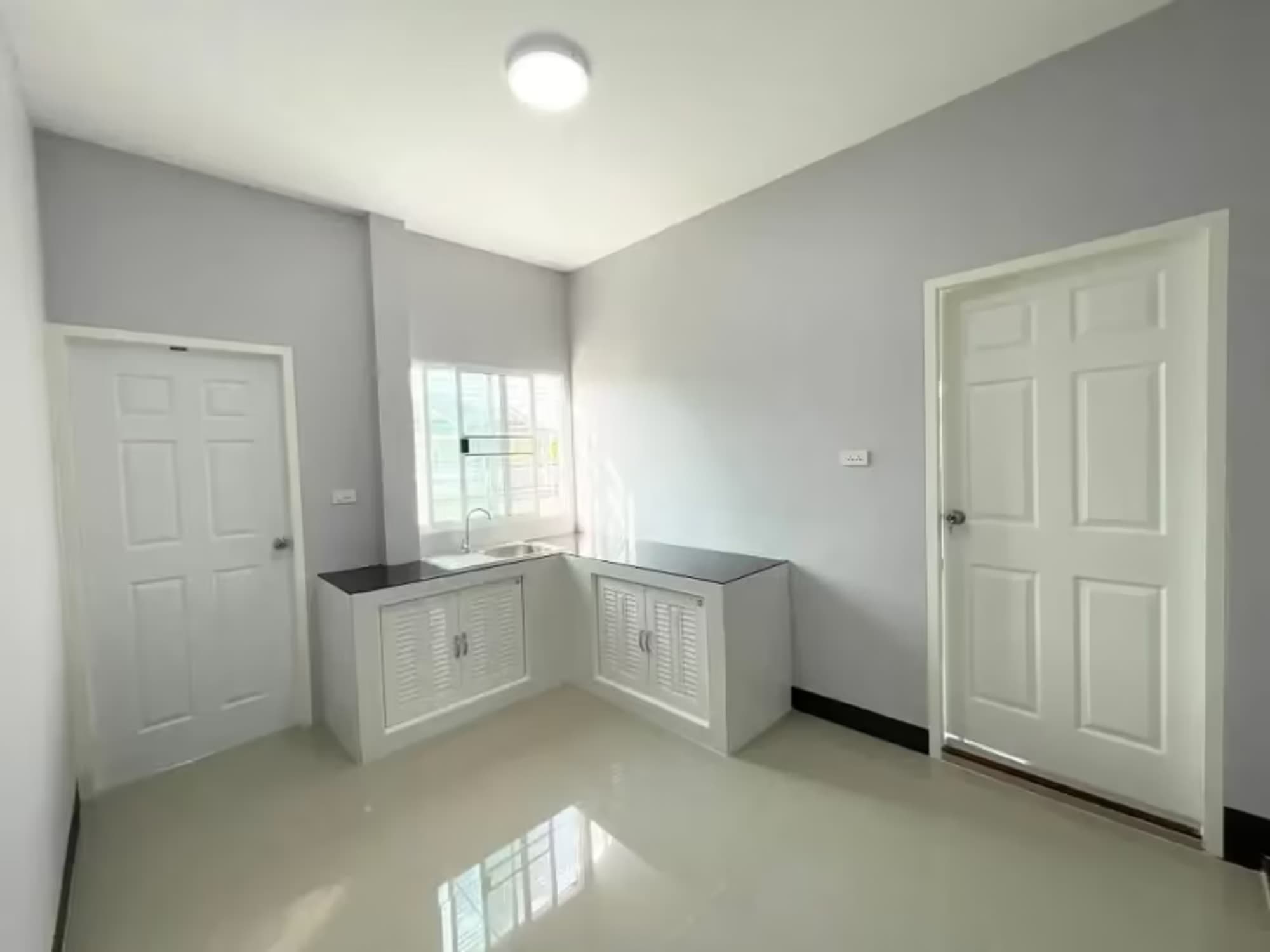 3 Bedroom House - Image 19