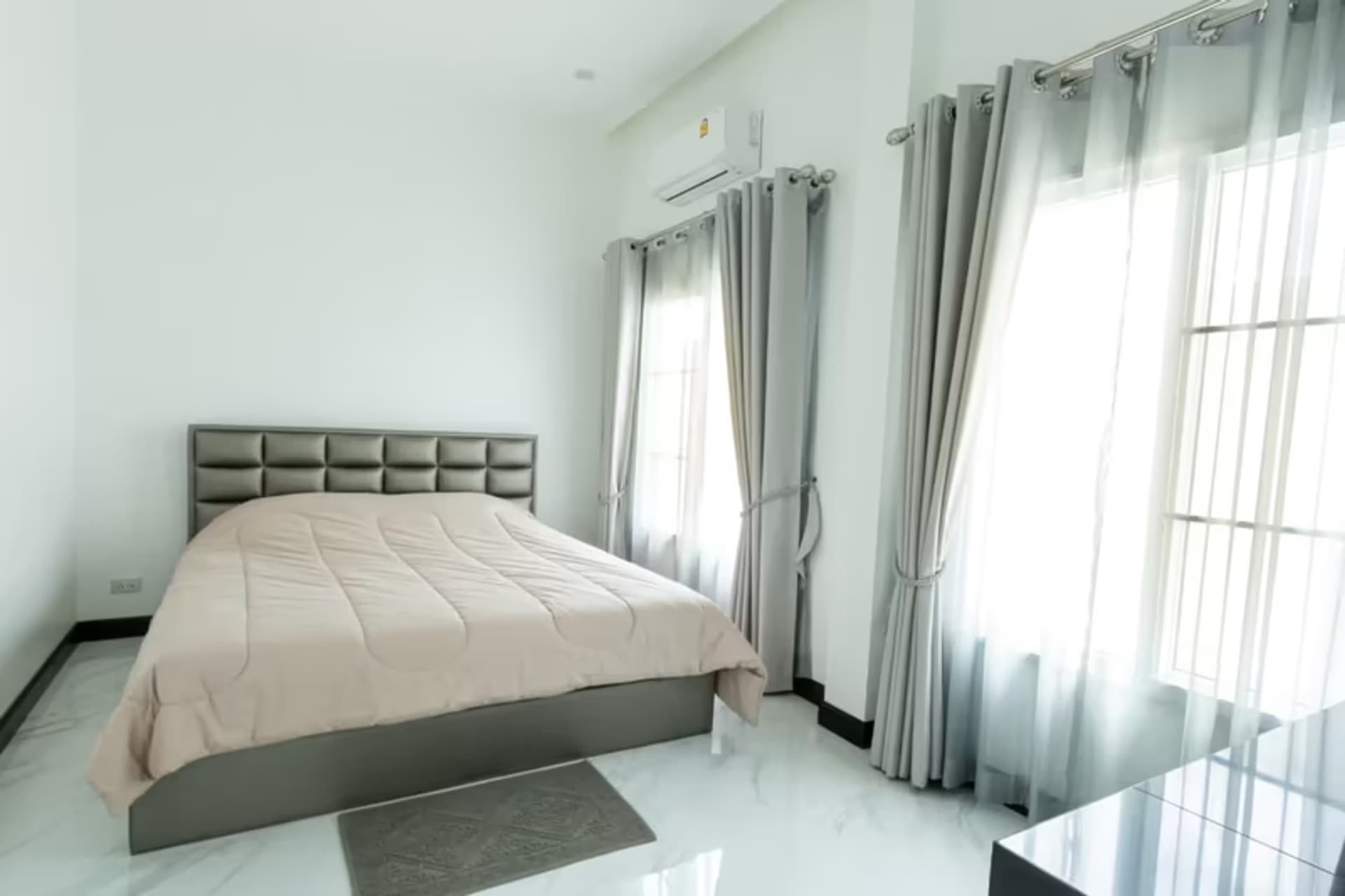  - Image 3